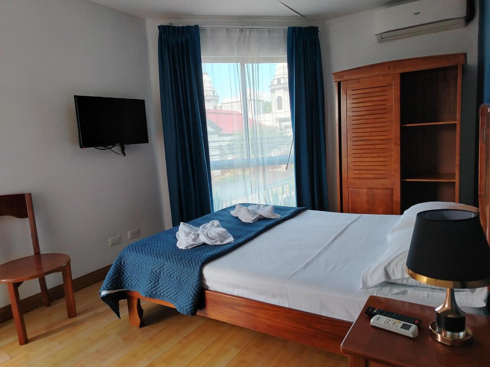אלאג'ואלה Park View Hotel & Restaurant מראה חיצוני תמונה